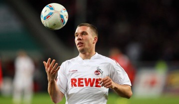 【爱游戏】拉波尔塔强势回击，弗洛伦蒂诺言论被指患有巴塞罗那恐惧症，西甲裂痕再加深