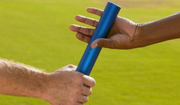  爱游戏官网_尼基·巴特公开质问曼联管理层，为何罗伊·基恩始终未获执教机会？